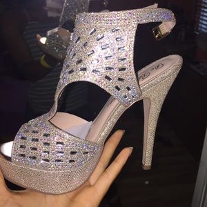 Bedazzled Heels🥳